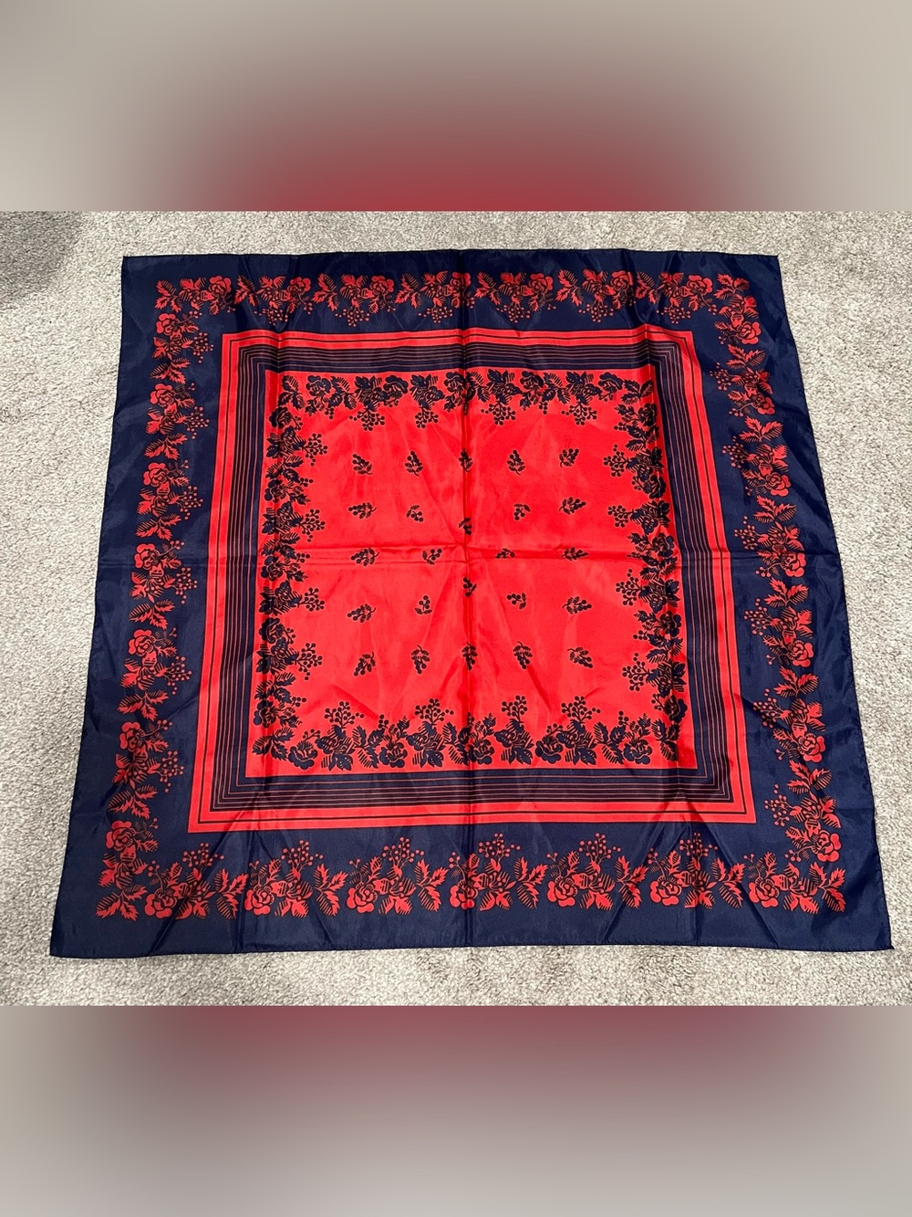 Vintage Totes Floral Water Repellant Rain Scarf